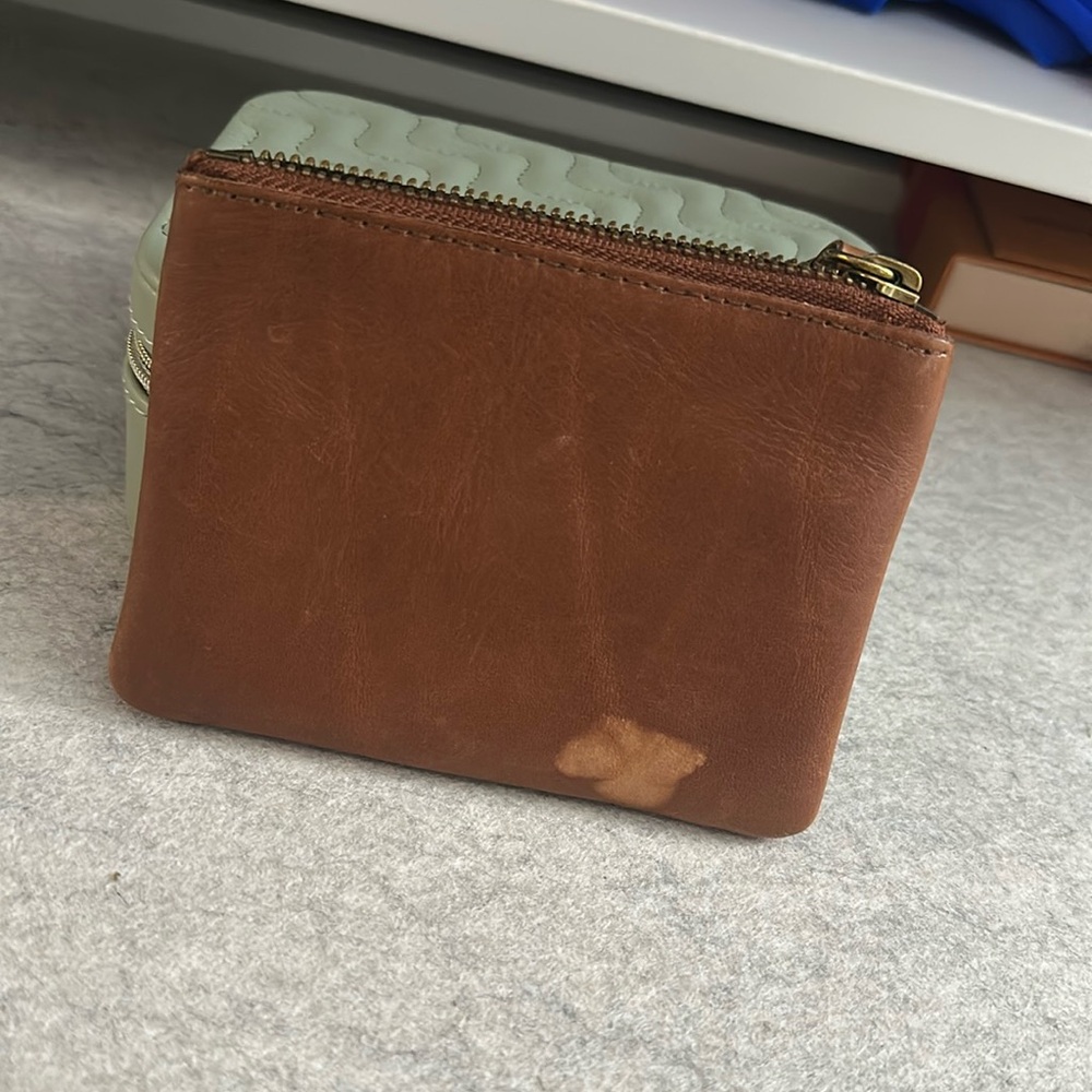 Madewell Small Wallet - Picture 2 of 3